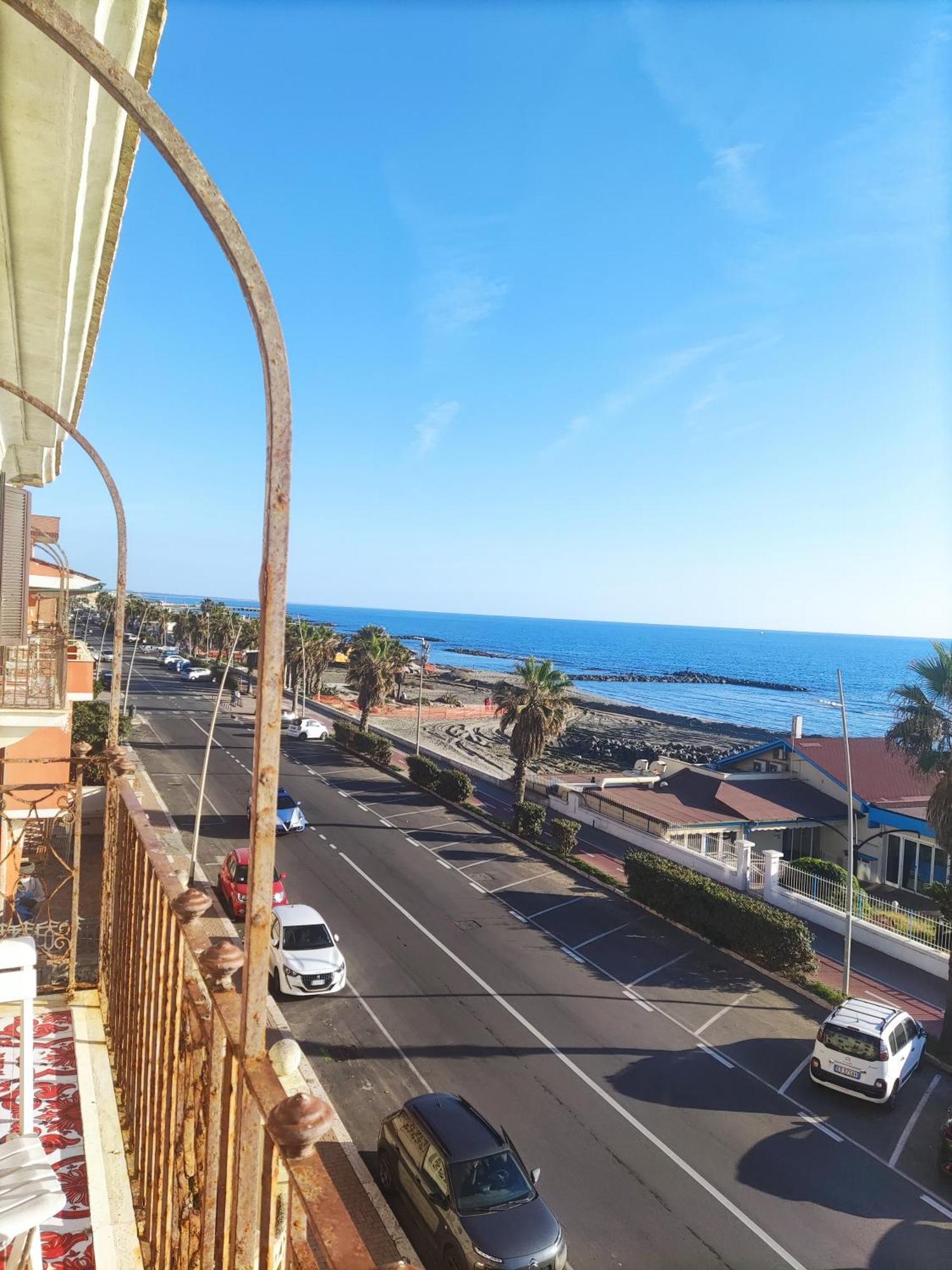 Apartment With Seaview Casa Davidoff Лидо ди Остия Екстериор снимка